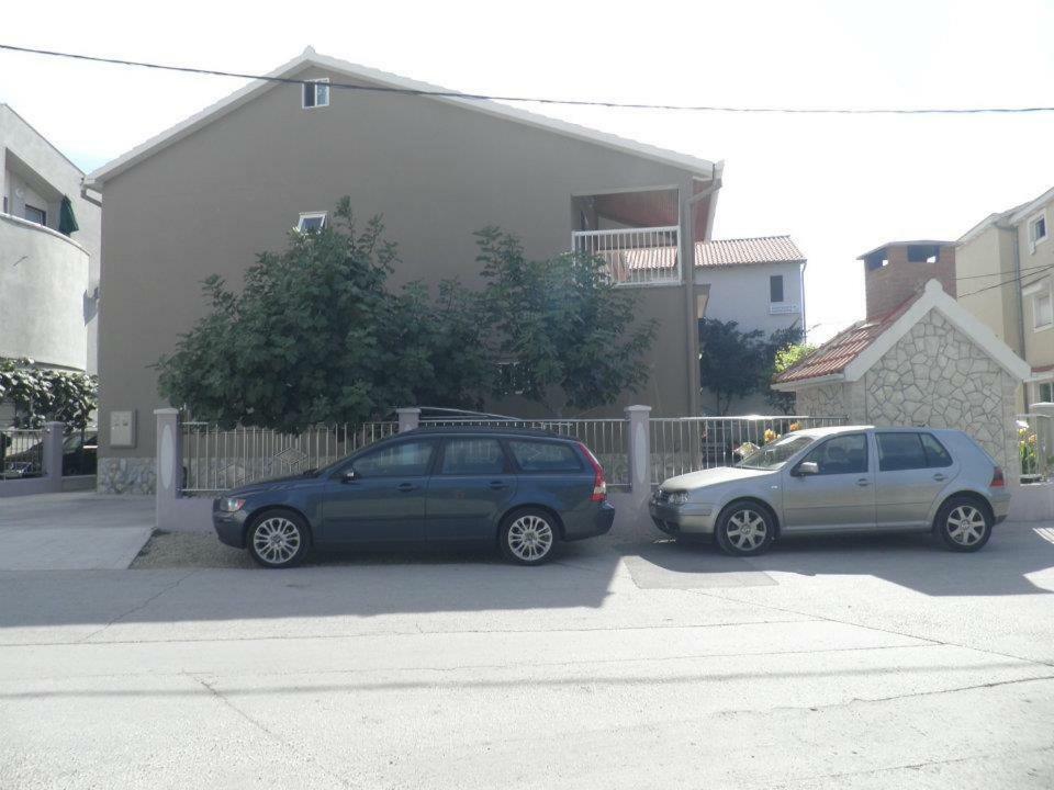 Guest House Karlo Bibinje Exterior photo